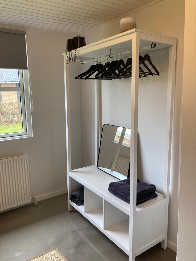 Villa Med Private Vaerelser Delt Badevaerelse/Kokken, Viby Sj. المظهر الخارجي الصورة