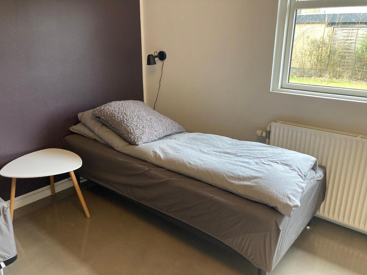 Villa Med Private Vaerelser Delt Badevaerelse/Kokken, Viby Sj. المظهر الخارجي الصورة