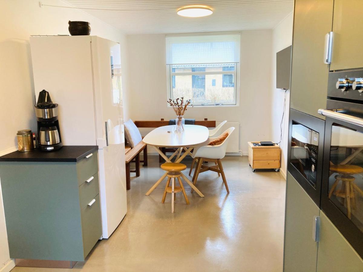Villa Med Private Vaerelser Delt Badevaerelse/Kokken, Viby Sj. المظهر الخارجي الصورة